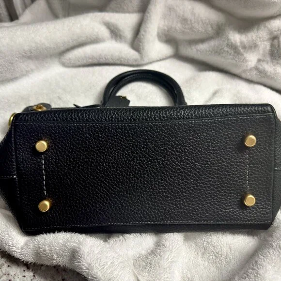 Coach Cara satchel. LOW PRICE because of NO crossbody strap.  Fast shipper. - Picture 3 of 7